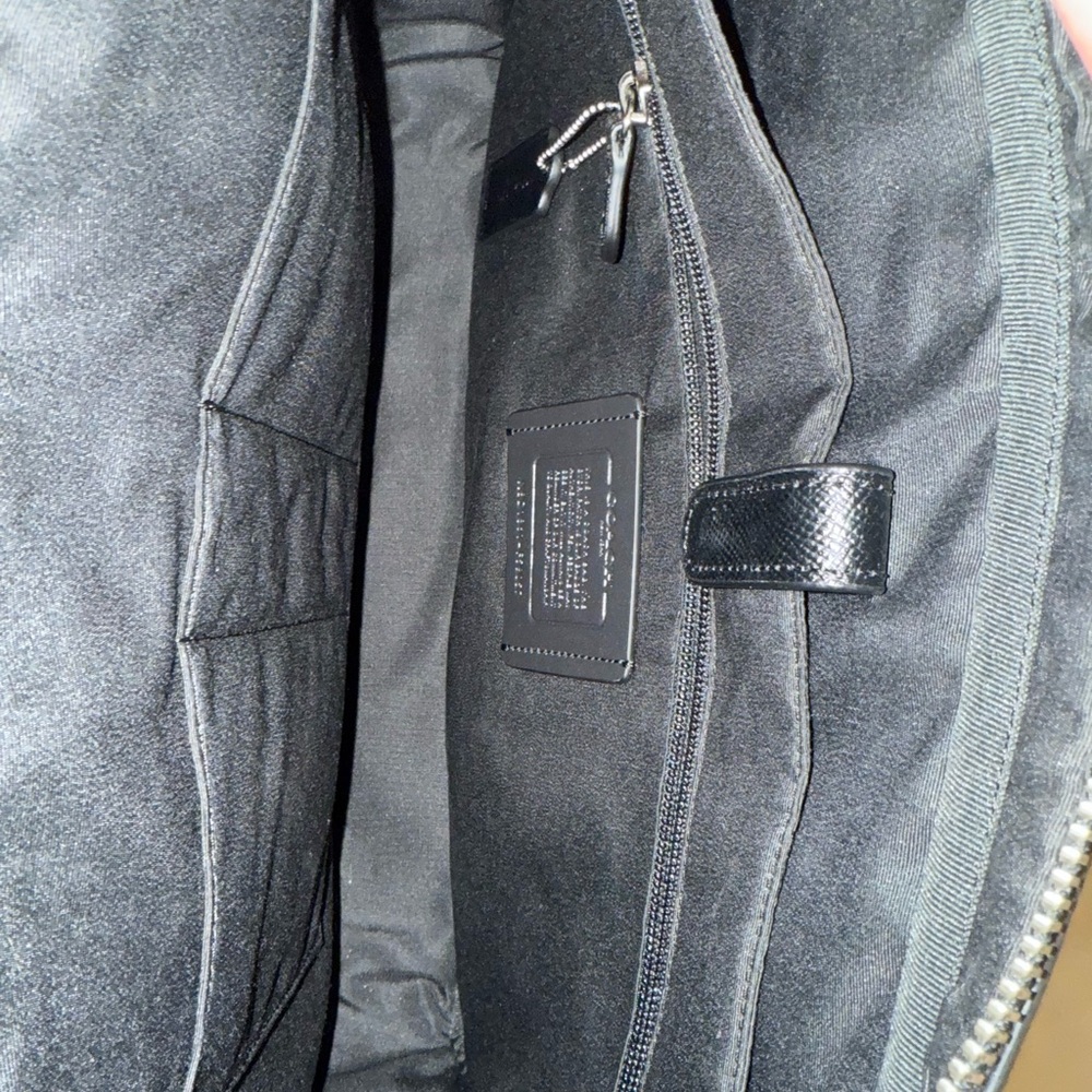 LIKE NEW Coach Briefcase - Picture 10 of 12